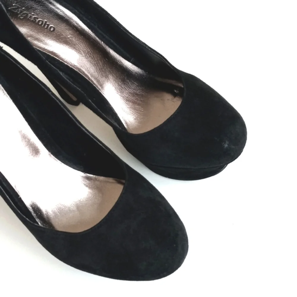 Zigi Soho Women’s Elegant Black Suede Leather Platform Heels 7.5